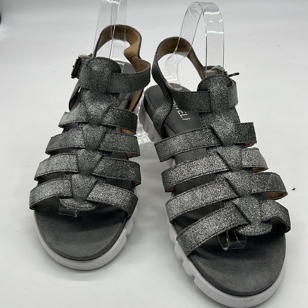 Vaneli Renke Silver ( with a hint of sparkle) Sandals size 8.5